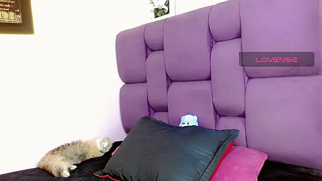 Snapshot of Anastasia_hots chatting on 03.18.25 Anastasia hots online show from 03.18.25