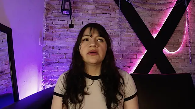 TaraTaylorr online show from 03.20.25