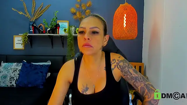 yessila parker online show from 04.20.26