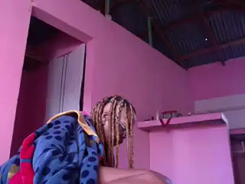 Ladyzee25 online show from 12.20.25