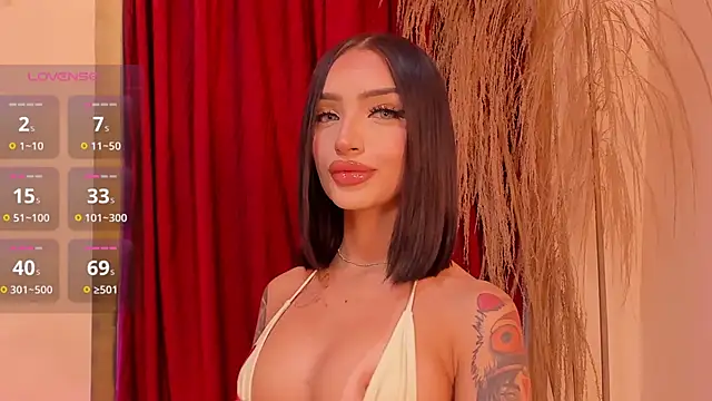 Snapshot of PeytonReeds chatting on 11.21.25 PeytonReeds online show from 11.21.25