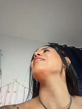 Snapshot of HotAlana_ chatting on 04.20.26 HotAlana online show from 04.20.26