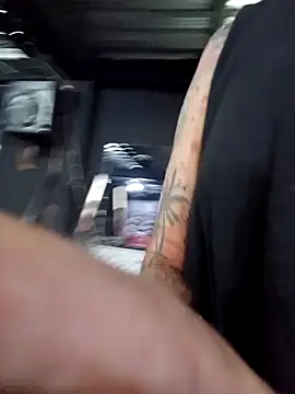 Sara Valkyri online show from 03.11.25