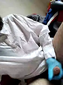 Snapshot of latexgloveloris chatting on 03.11.25 latexgloveloris online show from 03.11.25