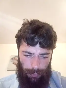 Snapshot of latexgloveloris chatting on 09.10.25 latexgloveloris online show from 09.10.25