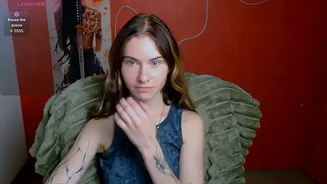 Snapshot of Fiona_Night chatting on 06.17.26 Fiona Night online show from 06.17.26