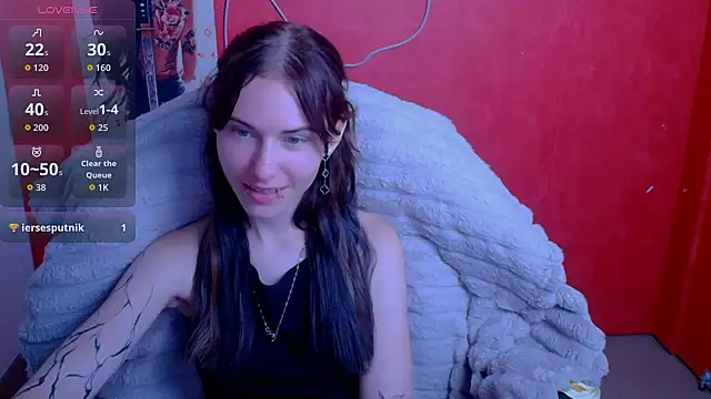 Snapshot of Fiona_Night chatting on 06.25.26 Fiona Night online show from 06.25.26