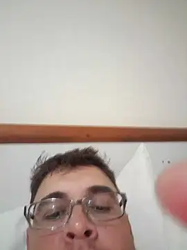 Snapshot of Edsonborges123 chatting on 09.23.25 Edsonborges123 online show from 09.23.25