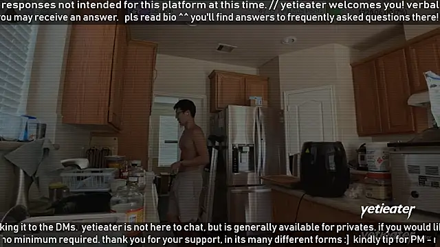 Snapshot of yetieater chatting on 04.20.26 yetieater online show from 04.20.26