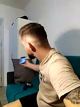 Snapshot of iurinicola chatting on 02.10.26 iurinicola online show from 02.10.26