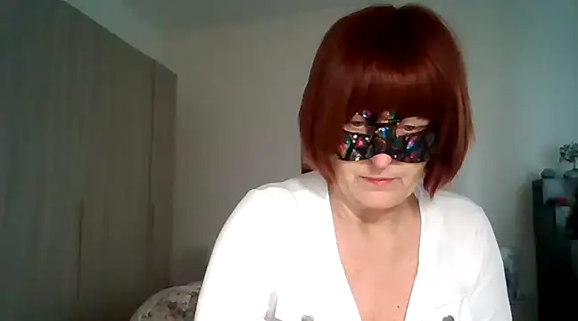 Snapshot of Gattina74 chatting on 03.11.25 Gattina74 online show from 03.11.25