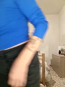 Snapshot of Gattina74 chatting on 10.20.25 Gattina74 online show from 10.20.25