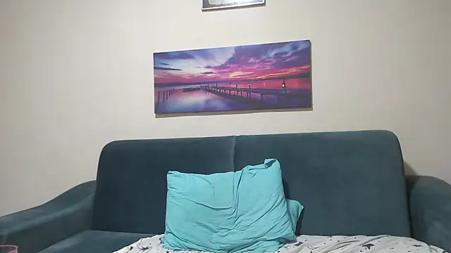 Snapshot of Tiberius_hunk chatting on 10.19.25 Tiberius hunk online show from 10.19.25