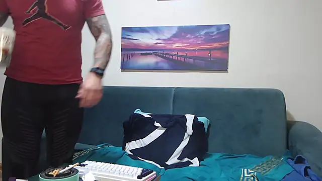 Snapshot of Tiberius_hunk chatting on 01.10.26 Tiberius hunk online show from 01.10.26