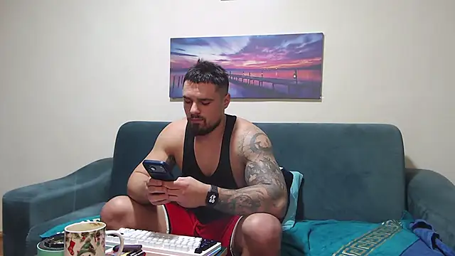 Snapshot of Tiberius_hunk chatting on 01.12.26 Tiberius hunk online show from 01.12.26