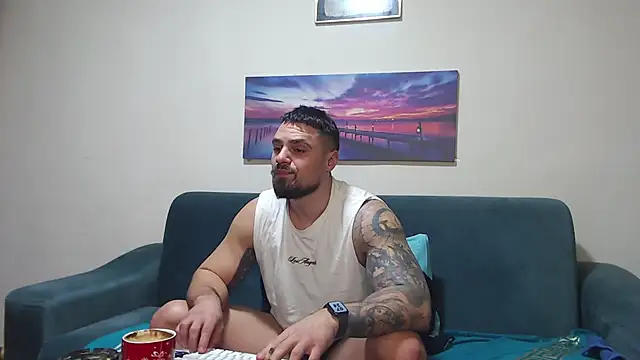 Snapshot of Tiberius_hunk chatting on 01.14.26 Tiberius hunk online show from 01.14.26