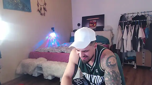 Snapshot of Tiberius_hunk chatting on 02.02.26 Tiberius hunk online show from 02.02.26