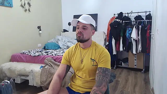 Snapshot of Tiberius_hunk chatting on 02.26.26 Tiberius hunk online show from 02.26.26