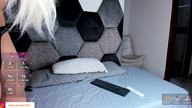 Snapshot of Dylan_Turnerr chatting on 09.17.25 Dylan Turnerr online show from 09.17.25