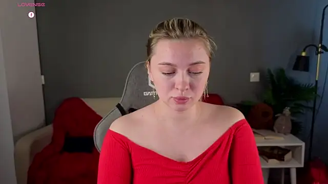 christie luv online show from 03.03.26