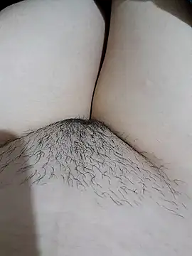 Snapshot of yakot7 chatting on 10.27.25 yakot7 online show from 10.27.25