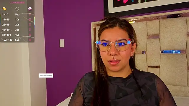Snapshot of emilyy_cooperr chatting on 04.20.26 emilyy cooperr online show from 04.20.26