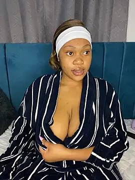 Snapshot of CuteSexyBoobz chatting on 09.14.25 CuteSexyBoobz online show from 09.14.25