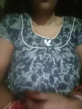 Snapshot of Sexyradha_ chatting on 06.15.26 Sexyradha online show from 06.15.26