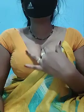 Snapshot of Sexyradha_ chatting on 06.30.26 Sexyradha online show from 06.30.26