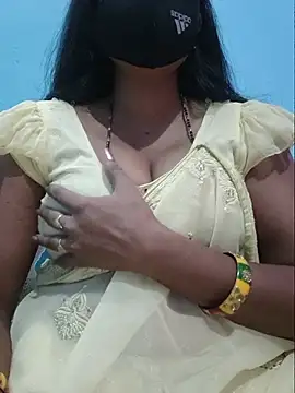 Snapshot of Sexyradha_ chatting on 07.06.26 Sexyradha online show from 07.06.26