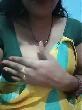 Snapshot of Sexyradha_ chatting on 07.19.26 Sexyradha online show from 07.19.26