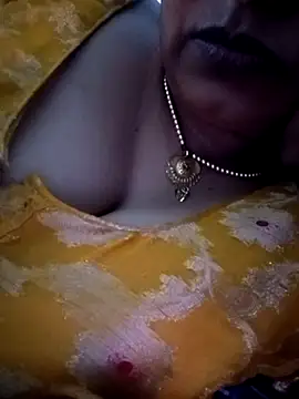 Snapshot of Neha-Bhabhi-Rasily chatting on 11.20.25 Neha-Bhabhi-Rasily online show from 11.20.25