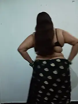 Snapshot of Neha-Bhabhi-Rasily chatting on 08.01.26 Neha-Bhabhi-Rasily online show from 08.01.26