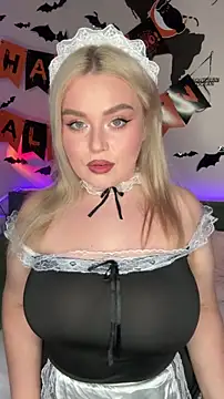 April Vancee online show from 10.28.25