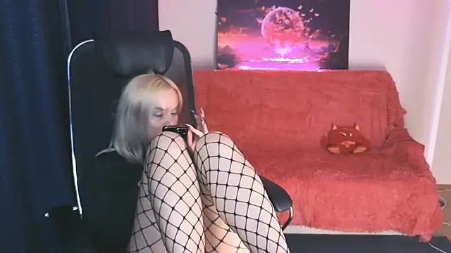 Miss Alice Silver online show from 03.19.25