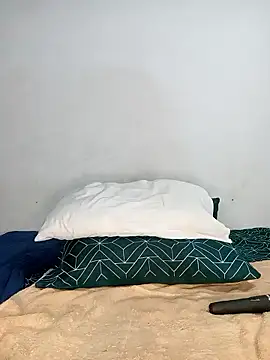 Missvixen81 online show from 01.17.26