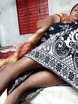 Pakhi Couple 69 online show from 05.10.26