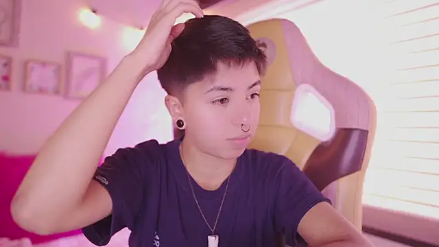 tommy blue online show from 04.07.26