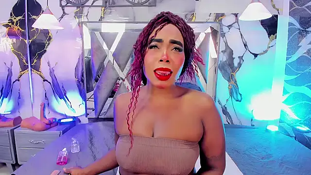 CandyMartinez  online show from 07.28.26