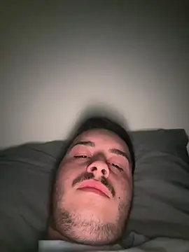 ategurl192 online show from 04.25.26