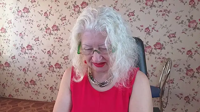 Maya Mayflower online show from 09.30.25