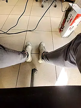 Snapshot of GM51-1988 chatting on 03.18.25 GM51-1988 online show from 03.18.25