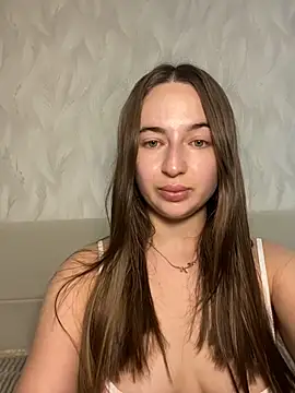 Snapshot of AlisaQSky chatting on 05.26.26 AlisaQSky online show from 05.26.26