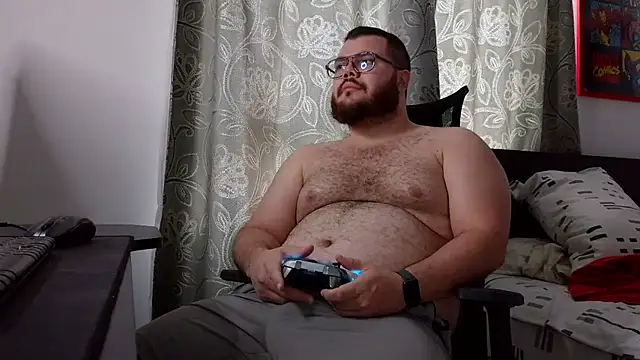 Snapshot of Edmund98 chatting on 02.08.26 Edmund98 online show from 02.08.26