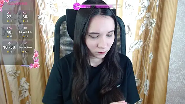 Snapshot of KateForLove chatting on 10.04.25 KateForLove online show from 10.04.25