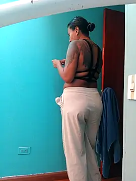 Ariana Rodriguez online show from 04.12.26