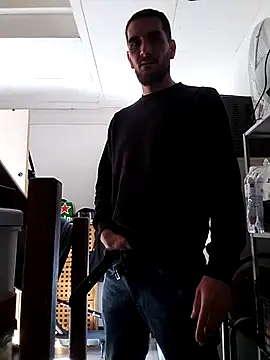 Snapshot of Anthopassif84 chatting on 03.17.25 Anthopassif84 online show from 03.17.25