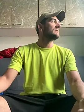 Snapshot of Anthopassif84 chatting on 10.29.25 Anthopassif84 online show from 10.29.25