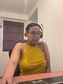 Melia Rayne online show from 04.23.26
