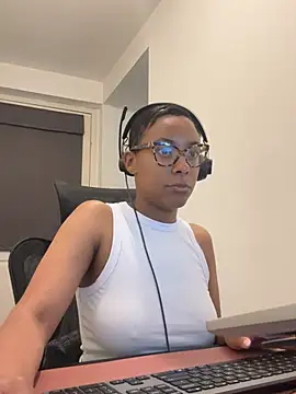 Melia Rayne online show from 05.19.26